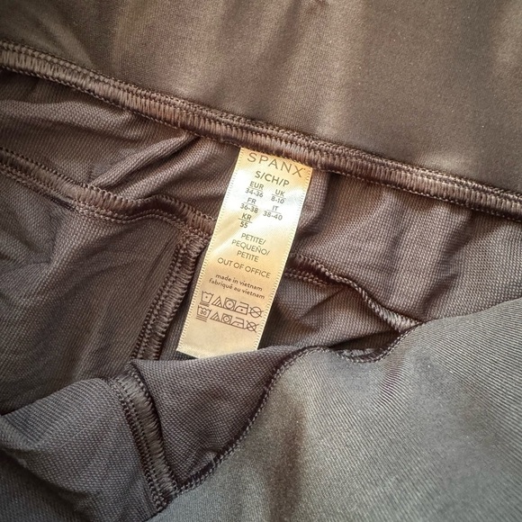 NWT Spanx Out Of Office Elastic Waist Crop Wide Leg Pants Black Petite S - Picture 8 of 12